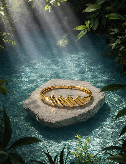 Axis charm braclet