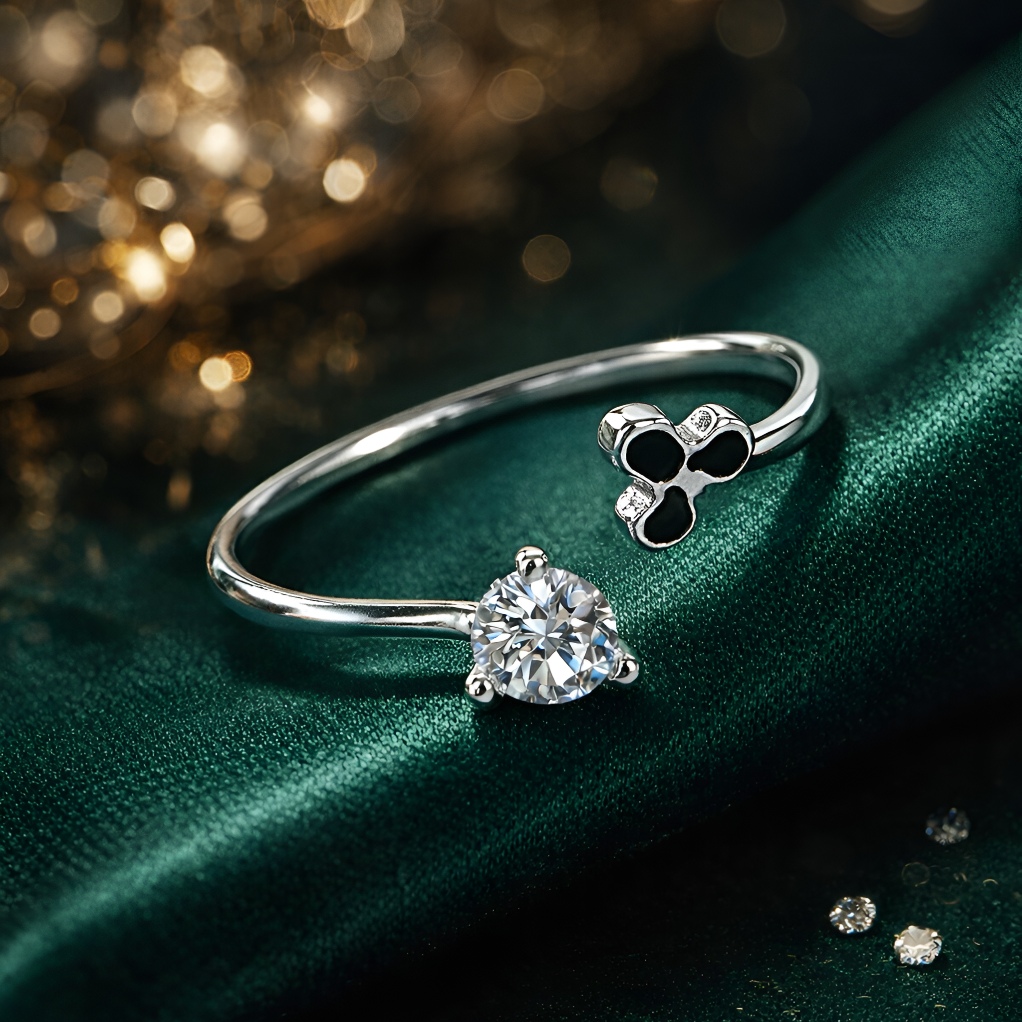 Noir Clover Solitaire